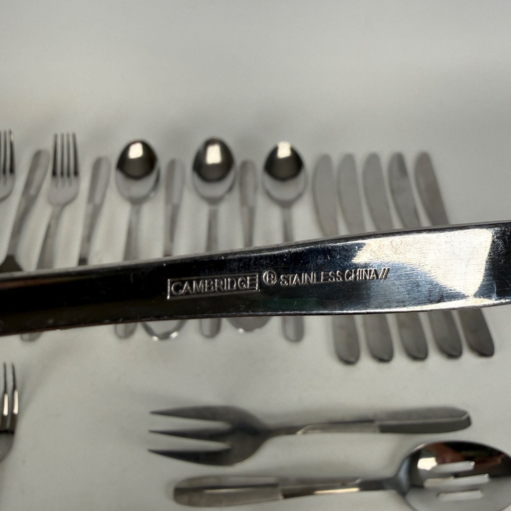 Mixed lot of 19 pc CAMBRIDGE CBS 176 Stainless Flatware Set - Picture 7 of 8